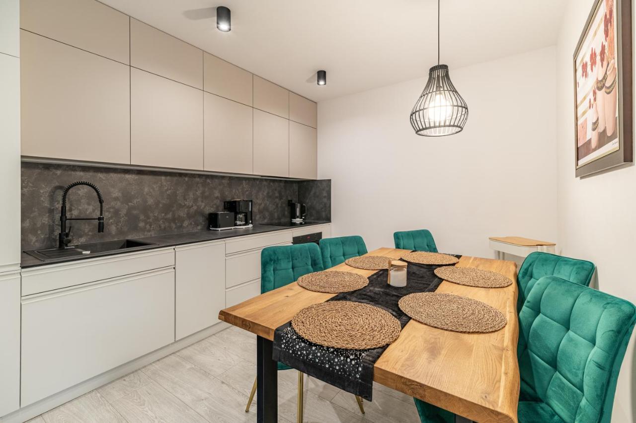 Apartament Horyzont Apartamenty-anton-piekny Blisko Centrum, Dwie Sypialnie, Prywatny Garaz Kołobrzeg